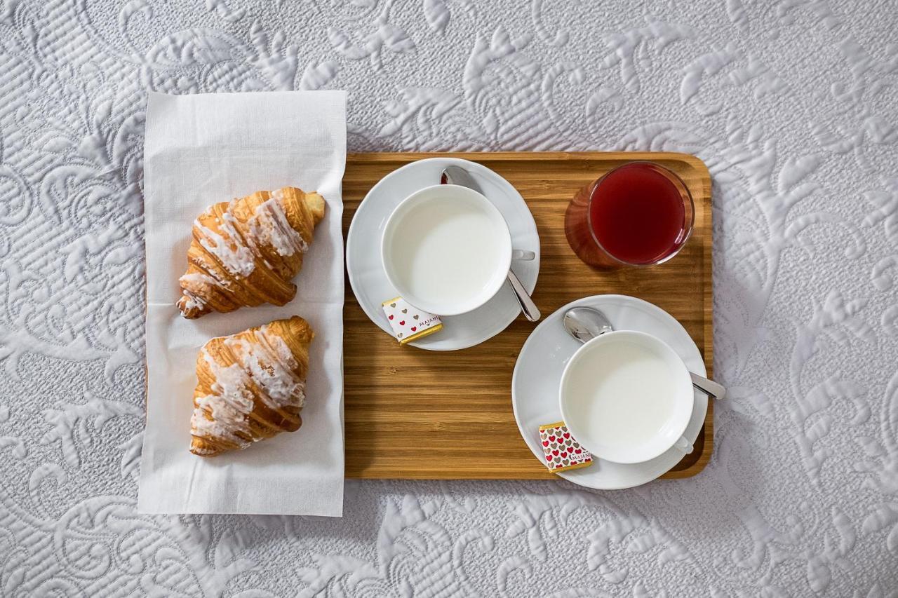 B&B Galleria Cavour Bologna Luaran gambar